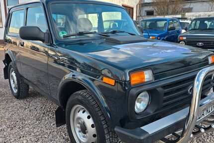 Lada Taiga 39.000 km 10.200 &euro; Waltershausen 99880