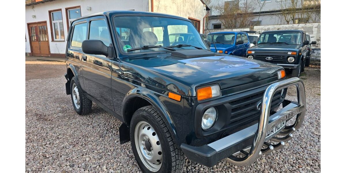 Lada Taiga 39.000 km 10.200 &euro; Waltershausen 99880
