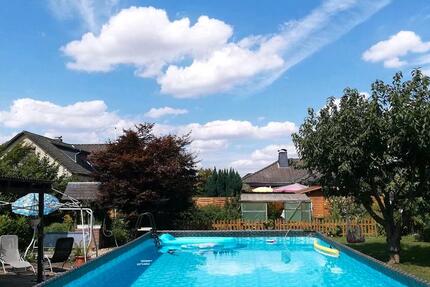 Haus Lengede - 6 Zimmer, 236 m&sup2;, 360.000&euro; | Angebot:25416696