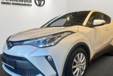 Toyota C-HR 30.500 km 23.490 &euro; Ludwigsburg 71636