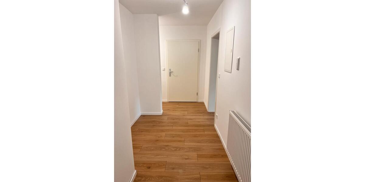 Erdgeschoss-Wohnung mit Terrasse und privatem Garten in ZFH 3 zimmer