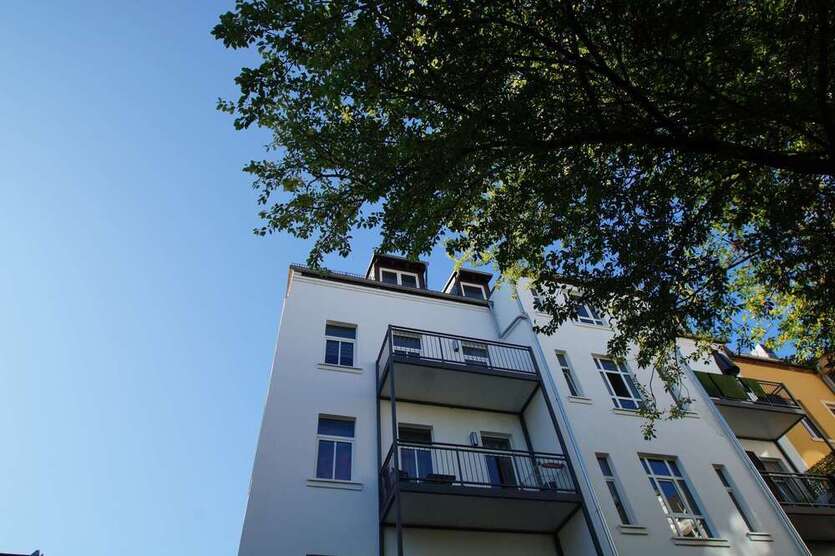 2-Zimmer-MaisonetteWohnung mit offener Küche in zentraler Lage!