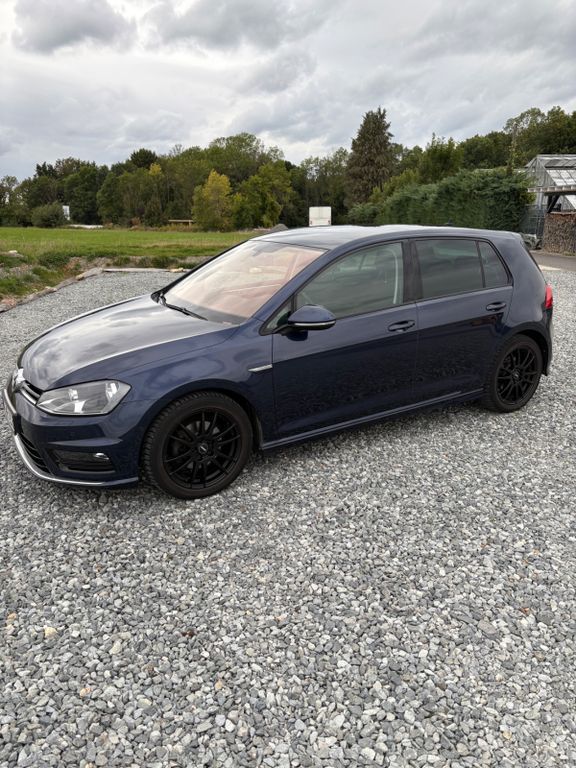 VW Golf 113.000 km 9.800 € Linz am Rhein 53545