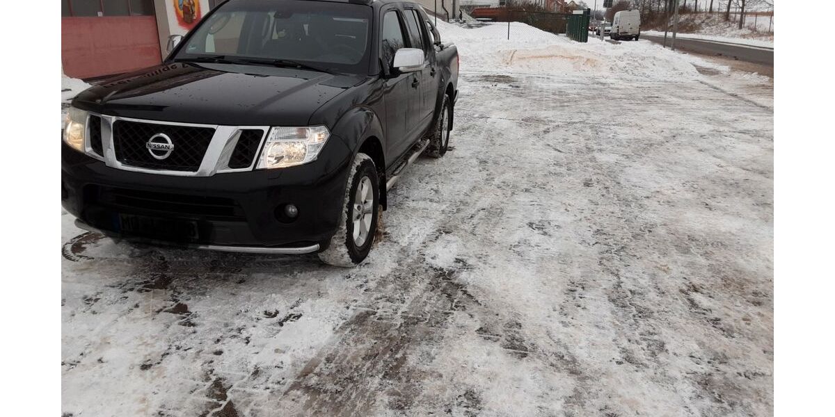 Nissan Navara 157.500 km 10.900 &euro; Delitz am Berge 06246