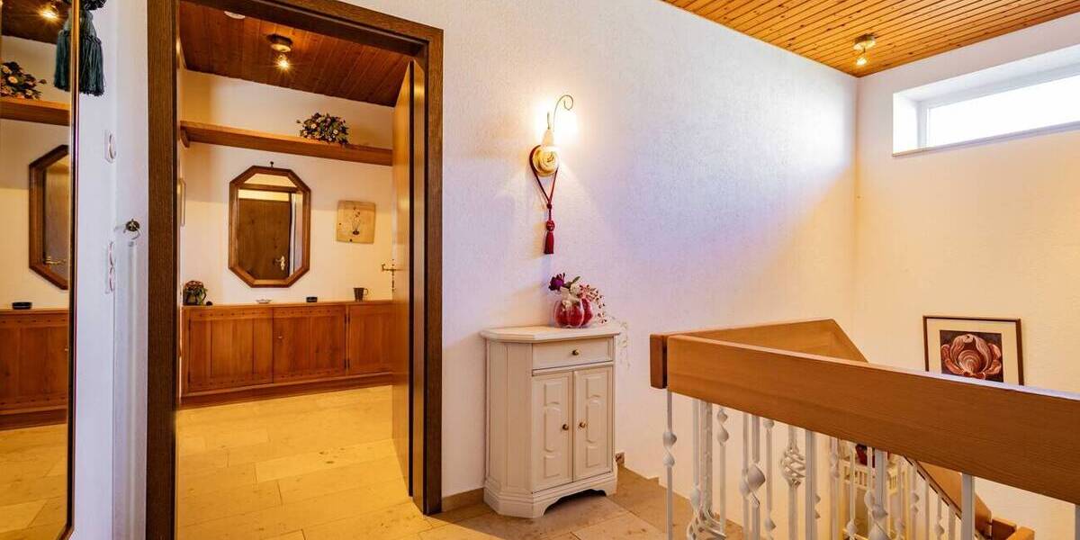 Einfamilienhaus Teningen - 8 Zimmer, 189 m&sup2;, 747.000&euro; | Angebot:26306159