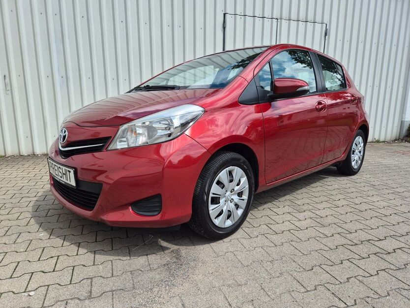 Toyota Yaris 78.000 km 7.499 € Berlin 13125