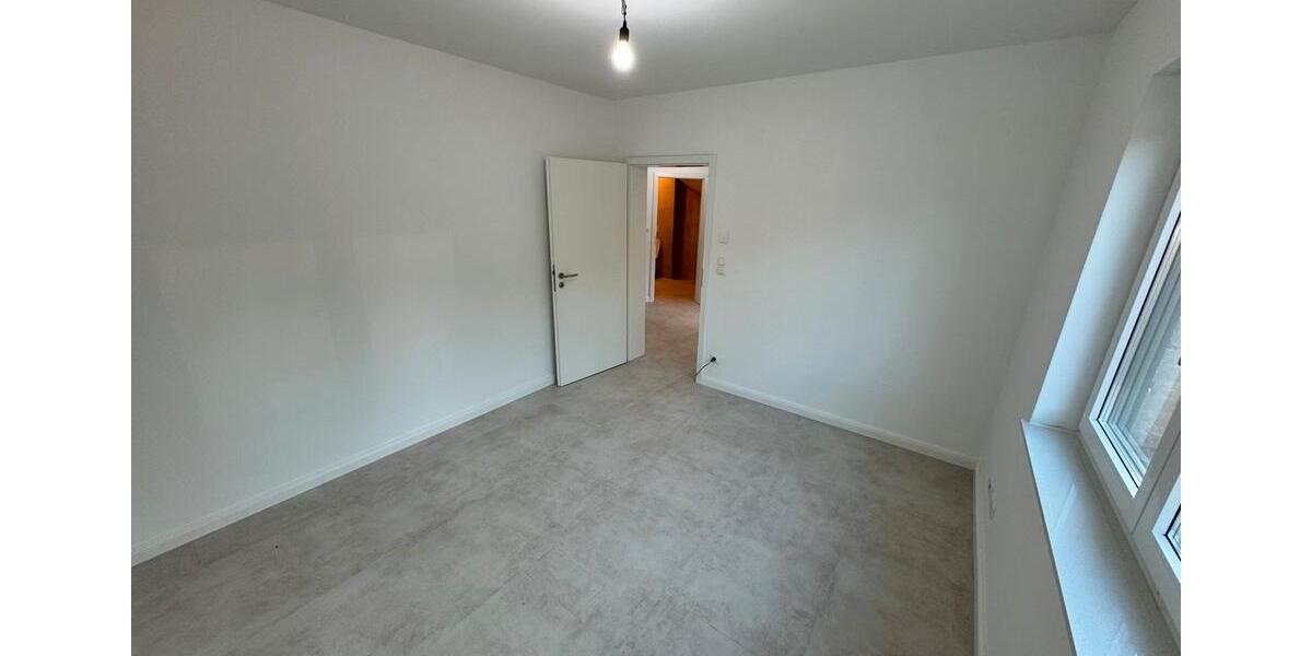 Erdgeschoßwohnung Peine - 3.5 Zimmer, 90 m&sup2;, 1.000&euro; | Angebot:26394113