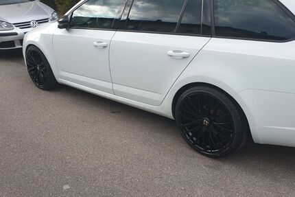 Skoda Octavia 194.600 km 11.299 &euro; Stuttgart 70437