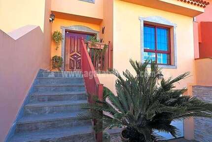 Haus La Orotava - 4 Zimmer, 216 m&sup2;, 1.750&euro; | Angebot:25607933