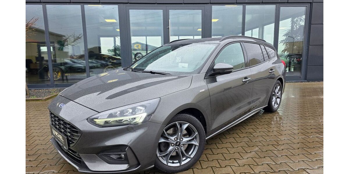 Ford Focus 68.000 km 15.999 &euro; Damme 49401