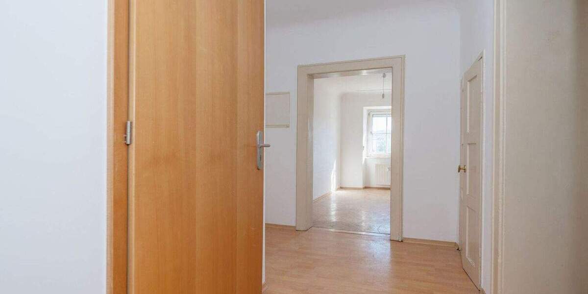 Etagenwohnung Passau Altstadt - 5 Zimmer, 110 m&sup2;, 340.000&euro; | Angebot:25777766