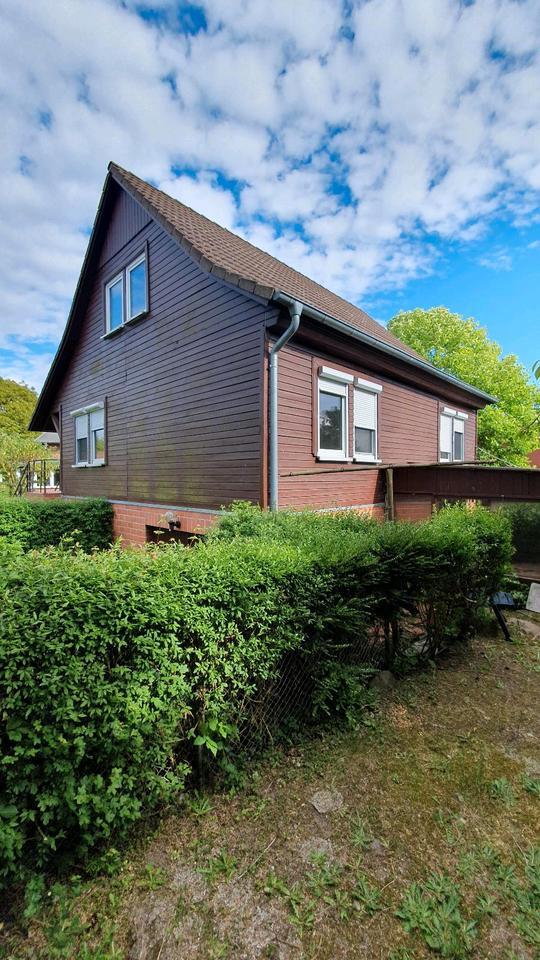 Einfamilienhaus mit Grundstück in ruhiger Lage