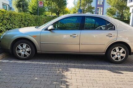 Ford Mondeo 253.000 km 750 € Köln 50829