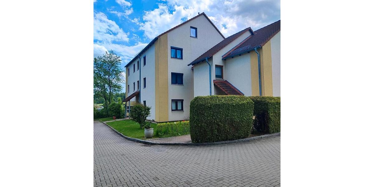 Dachgeschoßwohnung Oelsnitz (Erzgebirge) - 3 Zimmer, 86 m&sup2;, 89.000&euro; | Angebot:24788142