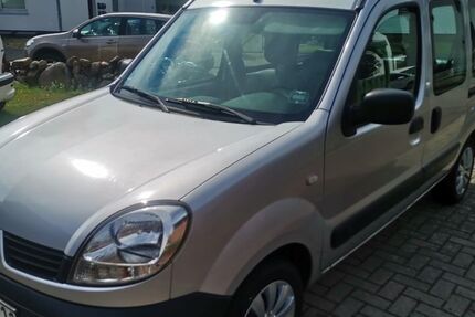 Renault Kangoo 255.000 km 2.950 € Osterholz scharmbeck 27711