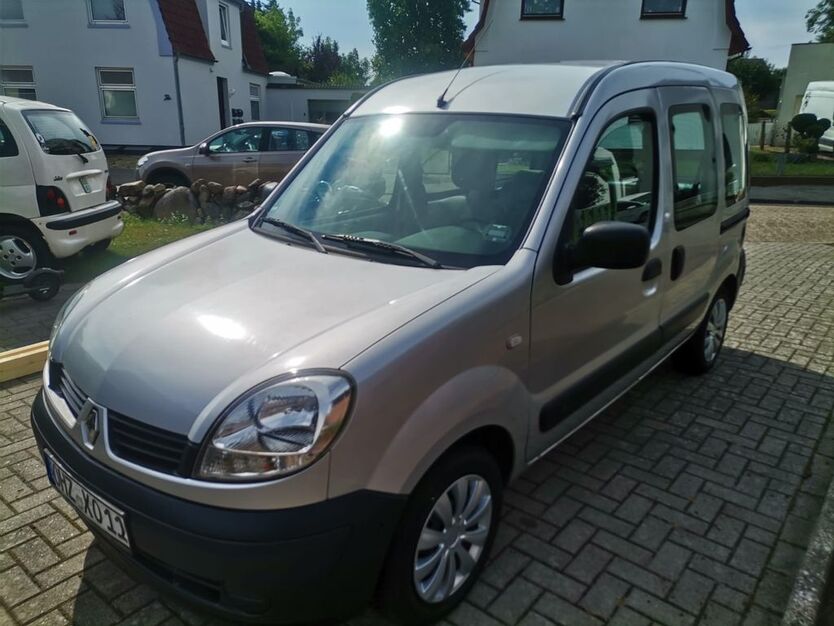 Renault Kangoo 255.000 km 2.950 € Osterholz scharmbeck 27711