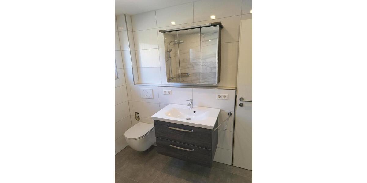Etagenwohnung Massenbachhausen - 4 Zimmer, 85 m&sup2;, 1.000&euro; | Angebot:26619565