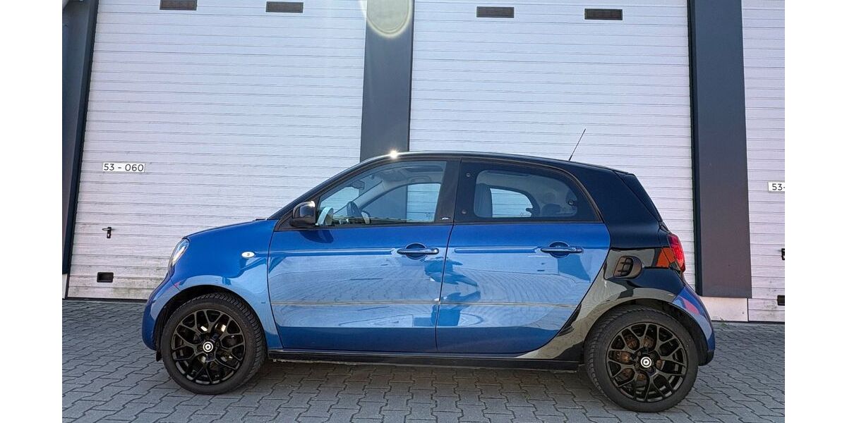 Smart ForFour 85.997 km 6.499 &euro; Norderstedt 22844