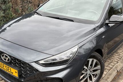 Hyundai i30 70.000 km 17.990 &euro; Buseck / Oppenrod 35418