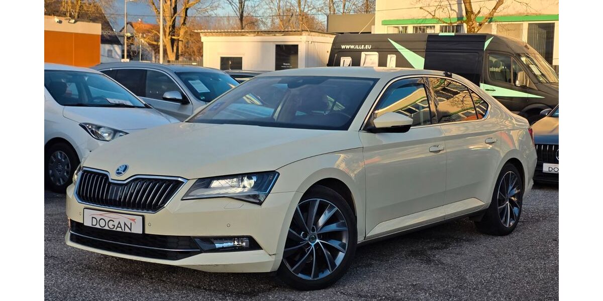 Skoda Superb 174.494 km 18.900 € München 81243