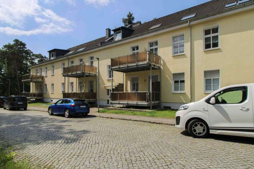 Wohnung zum Kaufen in Dessau-Roßlau 70.000 € 66.55 m²