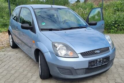 Ford Fiesta 156.196 km 1.800 &euro; Sankt Augustin 53757