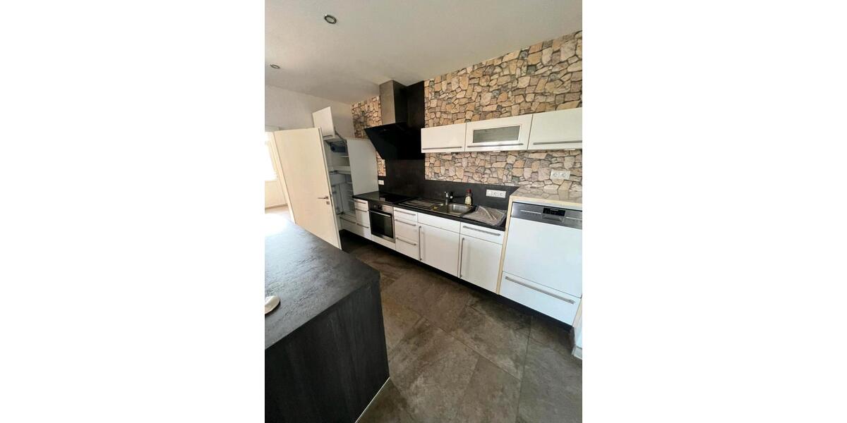 Einfamilienhaus Varrel - 4 Zimmer, 160 m&sup2;, 850&euro; | Angebot:24797811