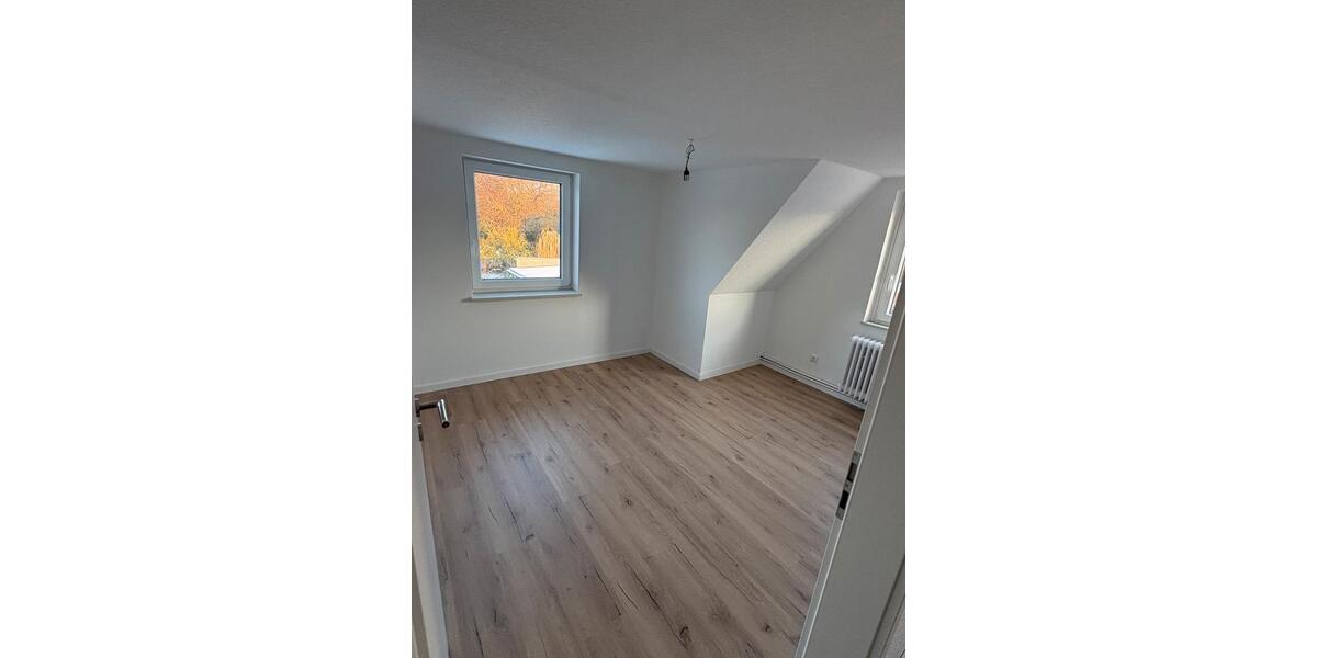 Reihenhaus Heide - 3 Zimmer, 74 m&sup2;, 995&euro; | Angebot:25331703