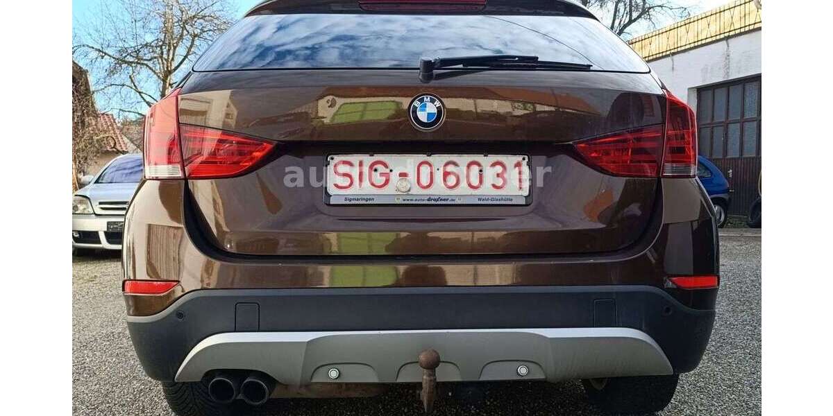 BMW X1 20 i xDrive /Leder/Bi Xenon/AHK/1.Hand 133.770 km 11.300 &euro; Wald-Glashütte 88639