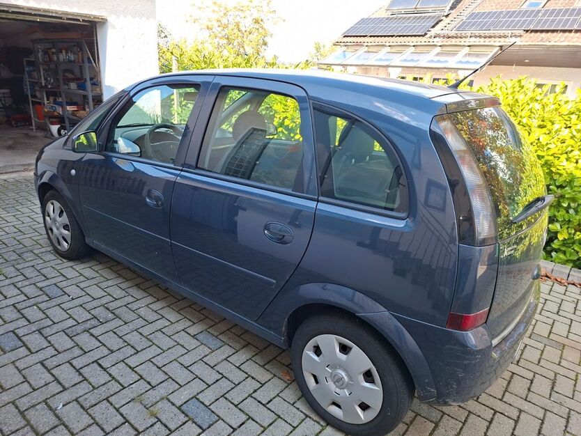 Opel Meriva 156.700 km 1.899 € Train 93358