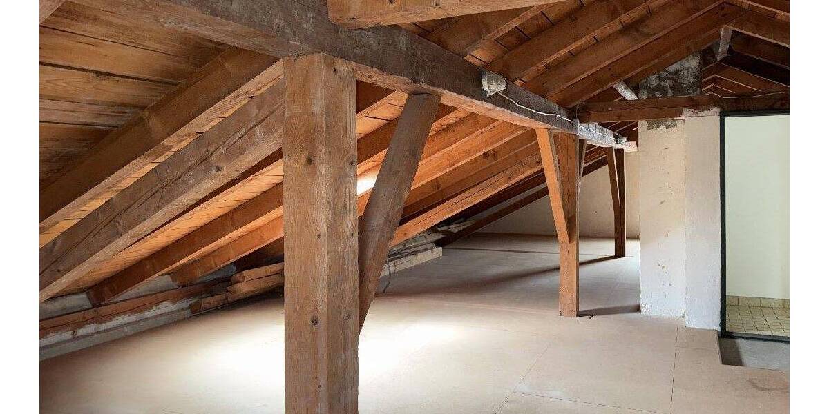 Mehrfamilienhaus, Wohnhaus Eggenfelden - 8 Zimmer, 208 m&sup2;, 486.000&euro; | Angebot:26912868