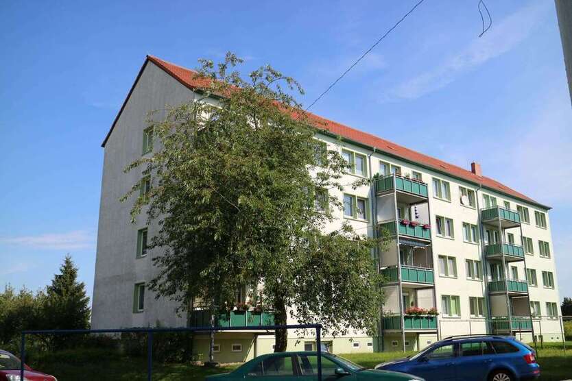 Wohnung zum Mieten in Gardelegen 250 € 31.42 m²