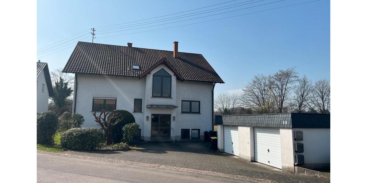 Erdgeschoßwohnung Schmelz - 4 Zimmer, 105 m&sup2;, 700&euro; | Angebot:25599672