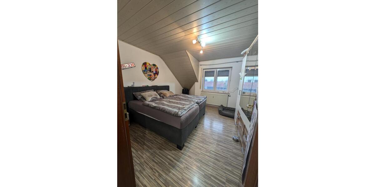 Dachgeschoßwohnung Satteldorf - 4 Zimmer, 85 m&sup2;, 250.000&euro; | Angebot:26653168