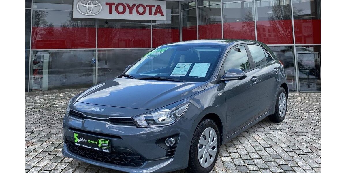 Kia Rio 20.757 km 12.490 &euro; München 80687