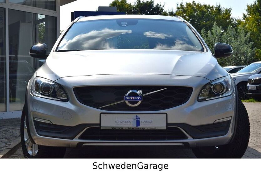 V60 Cross Country