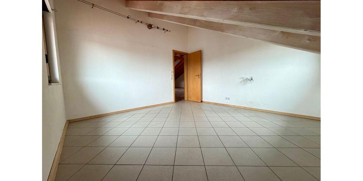 Dachgeschoßwohnung Wald-Michelbach Michelbach - 4 Zimmer, 110 m&sup2;, 800&euro; | Angebot:26101298