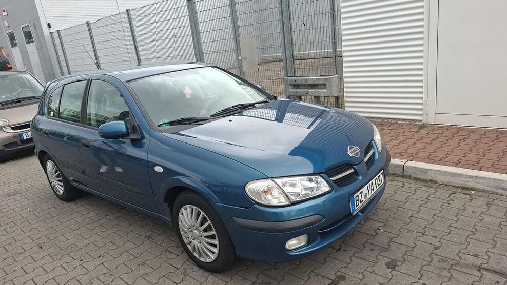 Nissan Almera 109.000 km 1.600 € Berlin 12045