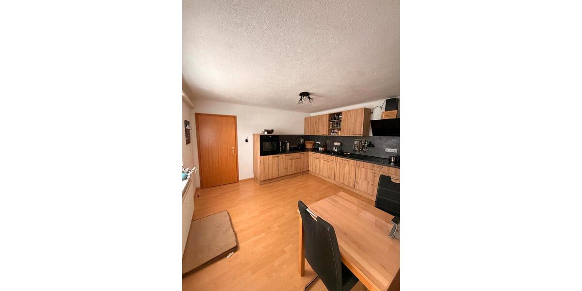 Etagenwohnung Heringen (Werra) - 4 Zimmer, 100 m&sup2;, 650&euro; | Angebot:25232255