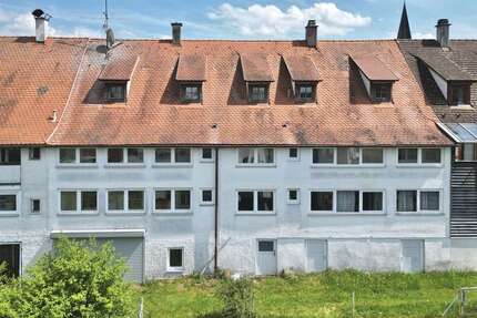 Haus Rot - 14 Zimmer, 377 m&sup2;, 247.000&euro; | Angebot:21331547