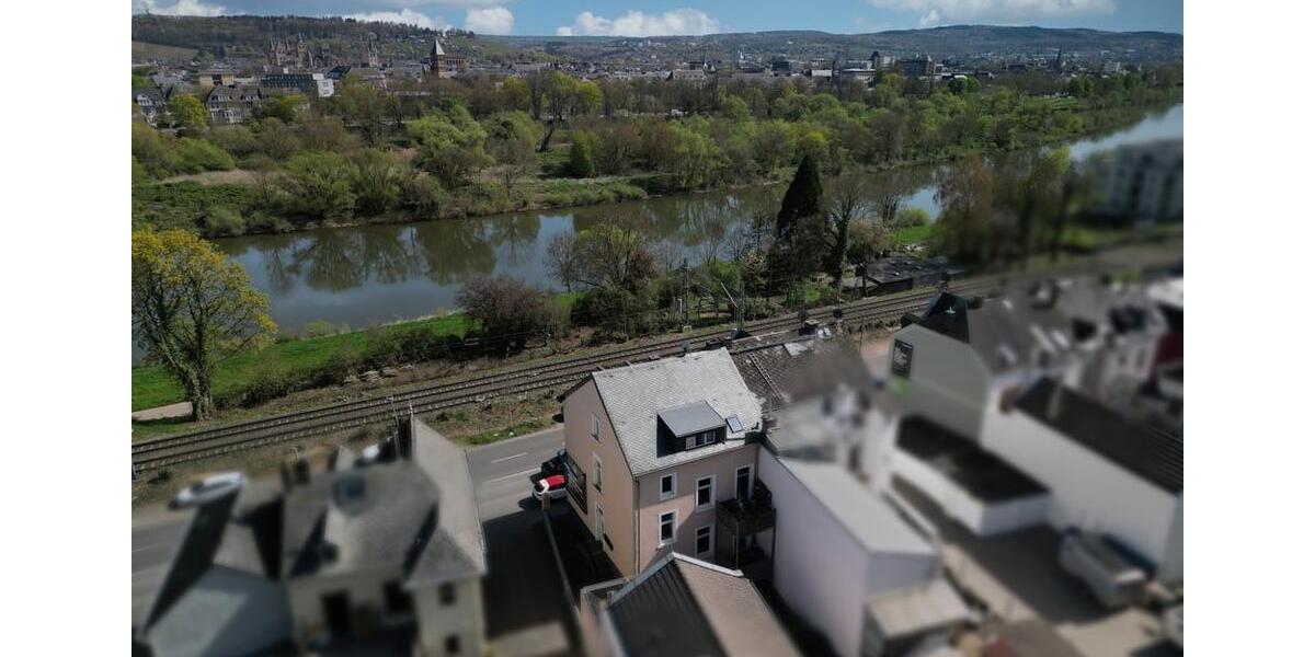 Dachgeschoßwohnung Trier Feyen-Weismark - 3 Zimmer, 68 m&sup2;, 680&euro; | Angebot:26309269
