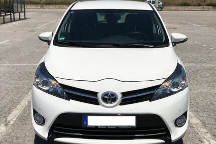 Toyota Verso 149.000 km 8.800 &euro; Korntal-Münchingen 70825