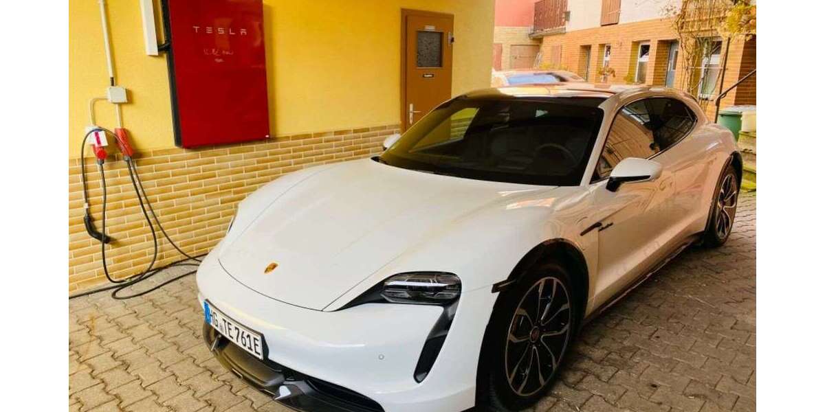 Porsche Taycan 14.227 km 169.999 &euro; Friedrichsdorf 61381