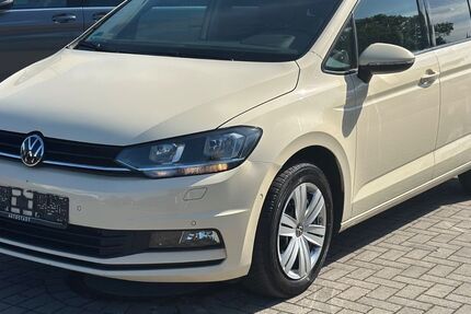 VW Touran 177.000 km 14.900 € Stapelfeld bei Hamburg 22145