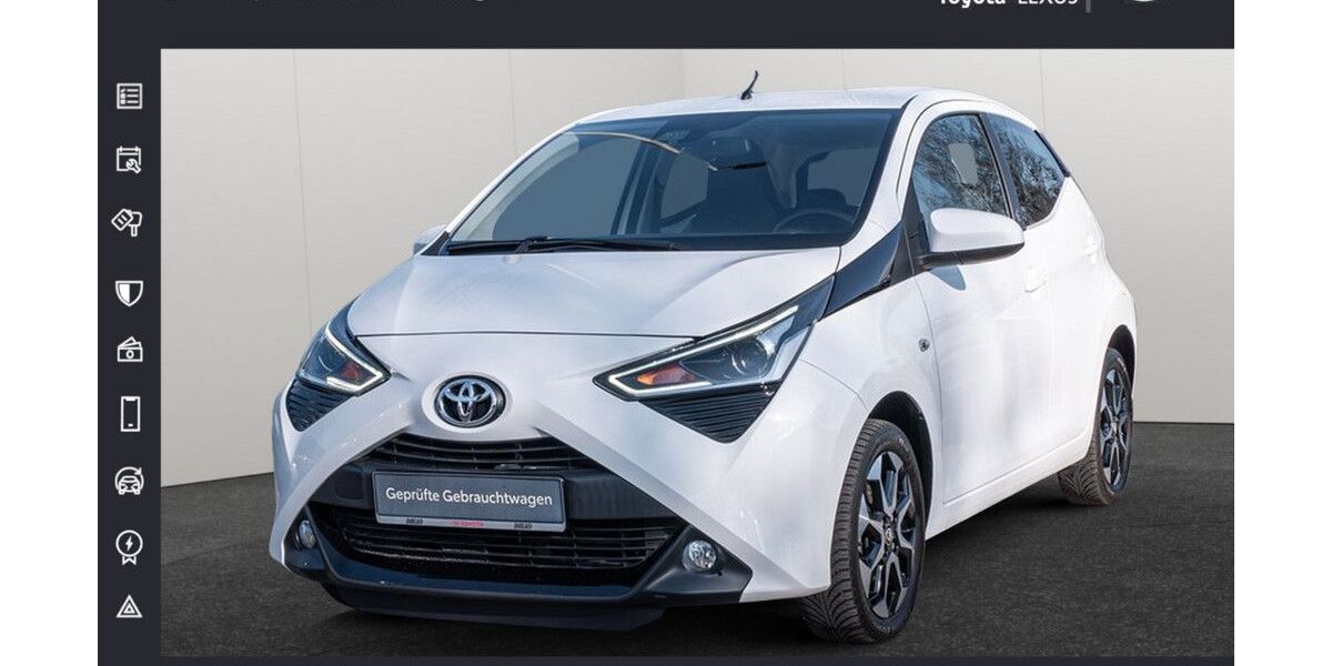Toyota Aygo (X) 28.715 km 9.990 &euro; Hamburg 22529