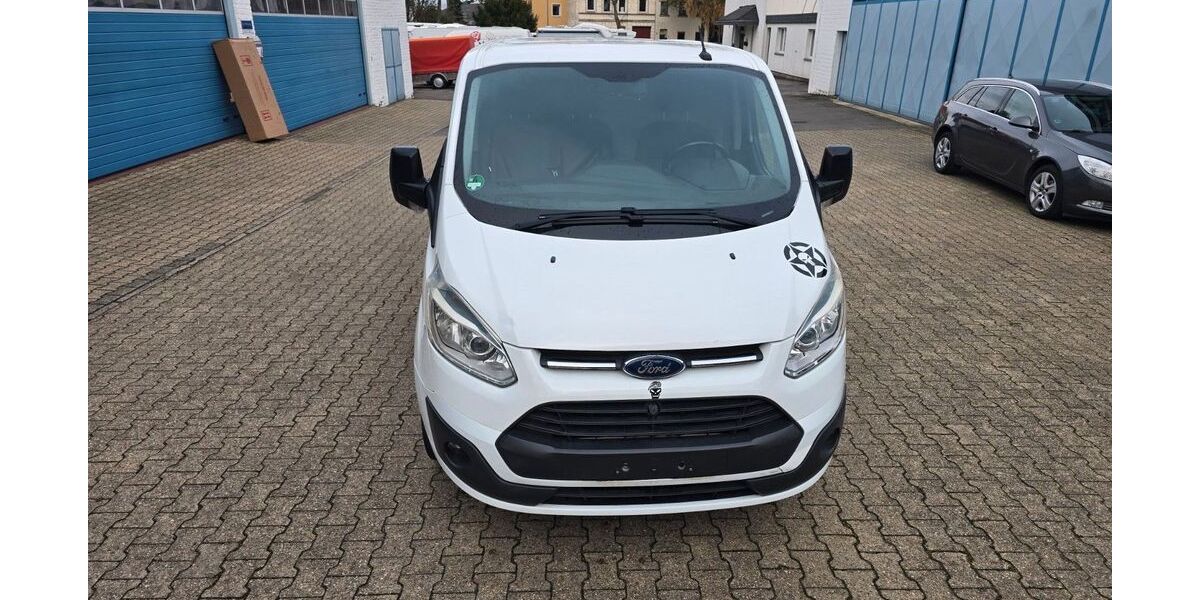 Ford Transit Custom 132.000 km 9.800 &euro; Aachen 52068