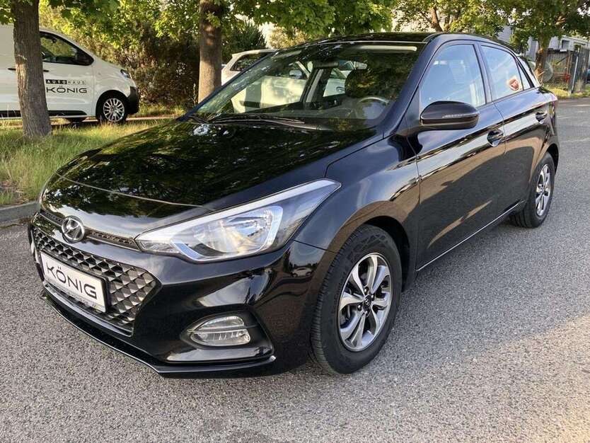 Hyundai i20 36.888 km 11.990 € Dahlwitz-Hoppegarten 15366