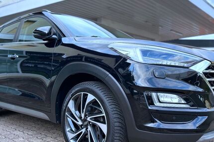 Hyundai TUCSON 114.000 km 18.300 &euro; Losheim am See 66679