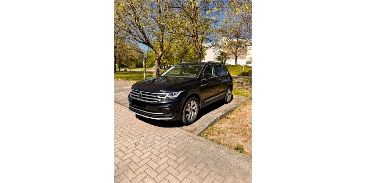 VW Tiguan 141.474 km 17.440 &euro; Schwartbuck 24257