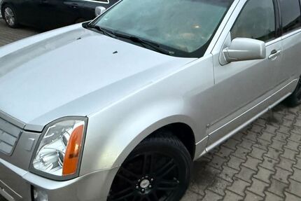 Cadillac SRX 163.000 km 4.699 &euro; Berlin 12349